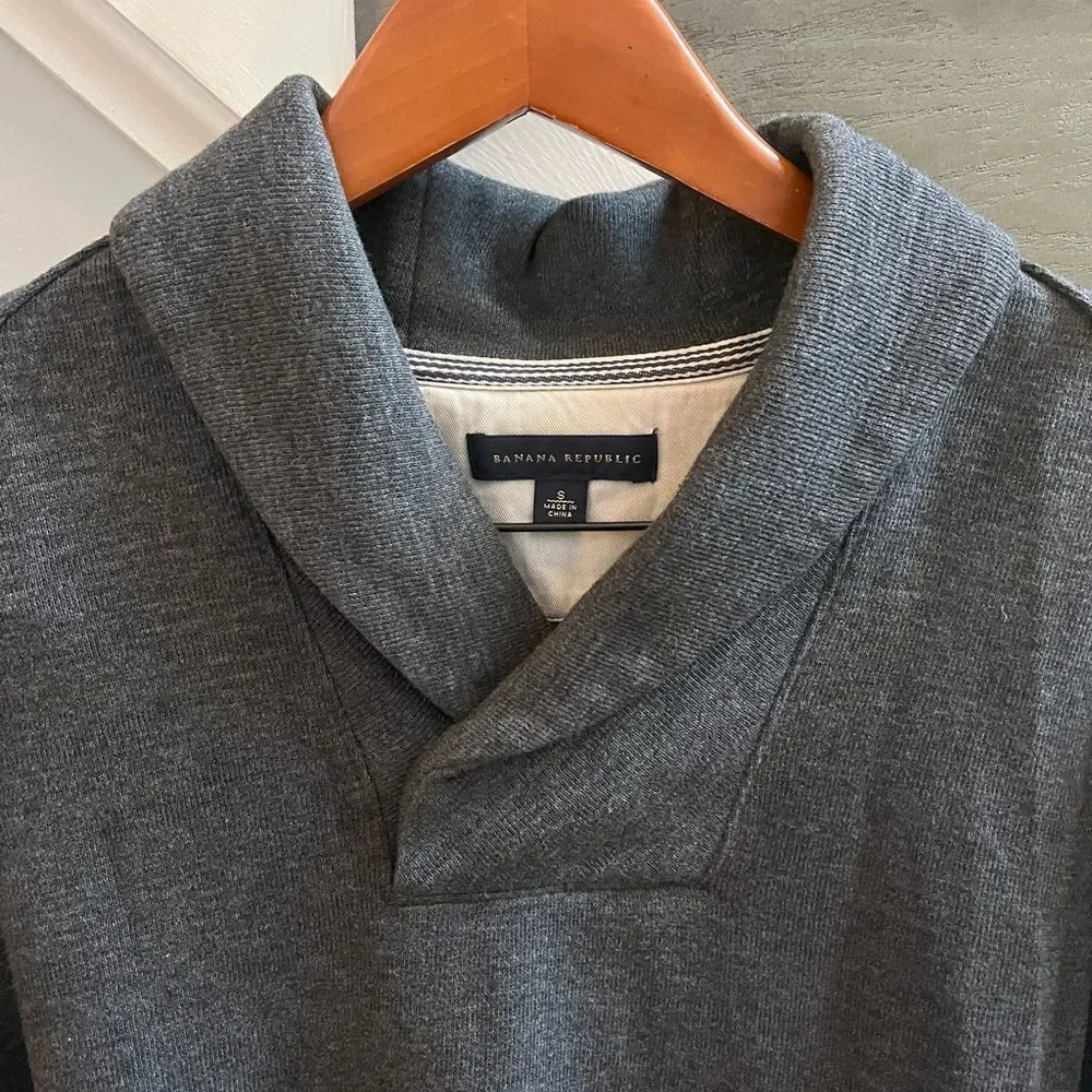 Banana Republic Gray Shaw Collar Sweater sz S NWOT